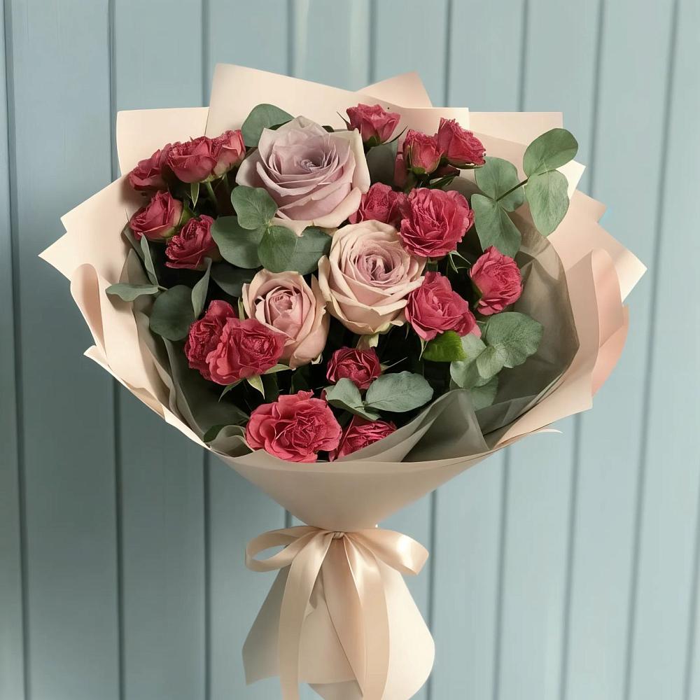 Букет цветов из: Гвоздики и Розы в Кургане