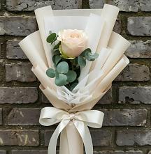 Букет цветов из:  Розы в Кургане