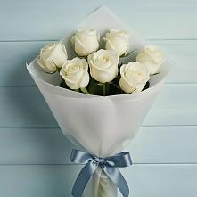Букет 7 Белых роз Эдлесс Лав в Кургане