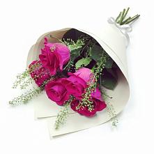 Букет цветов из:  Розы в Кургане