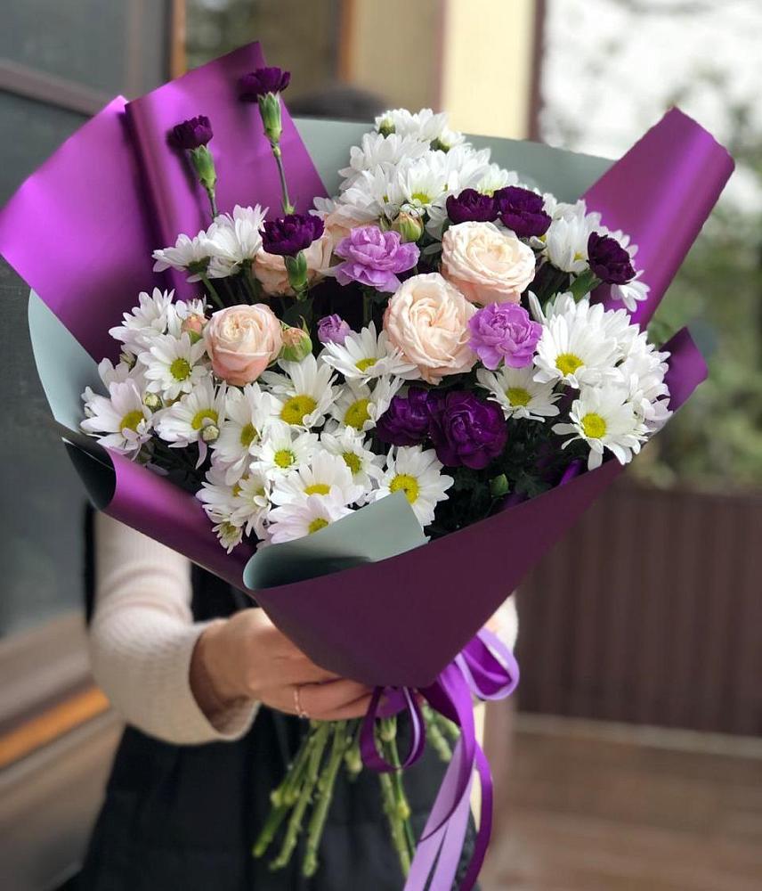 Букет цветов из: Хризантемы, Гвоздики и Розы в Кургане