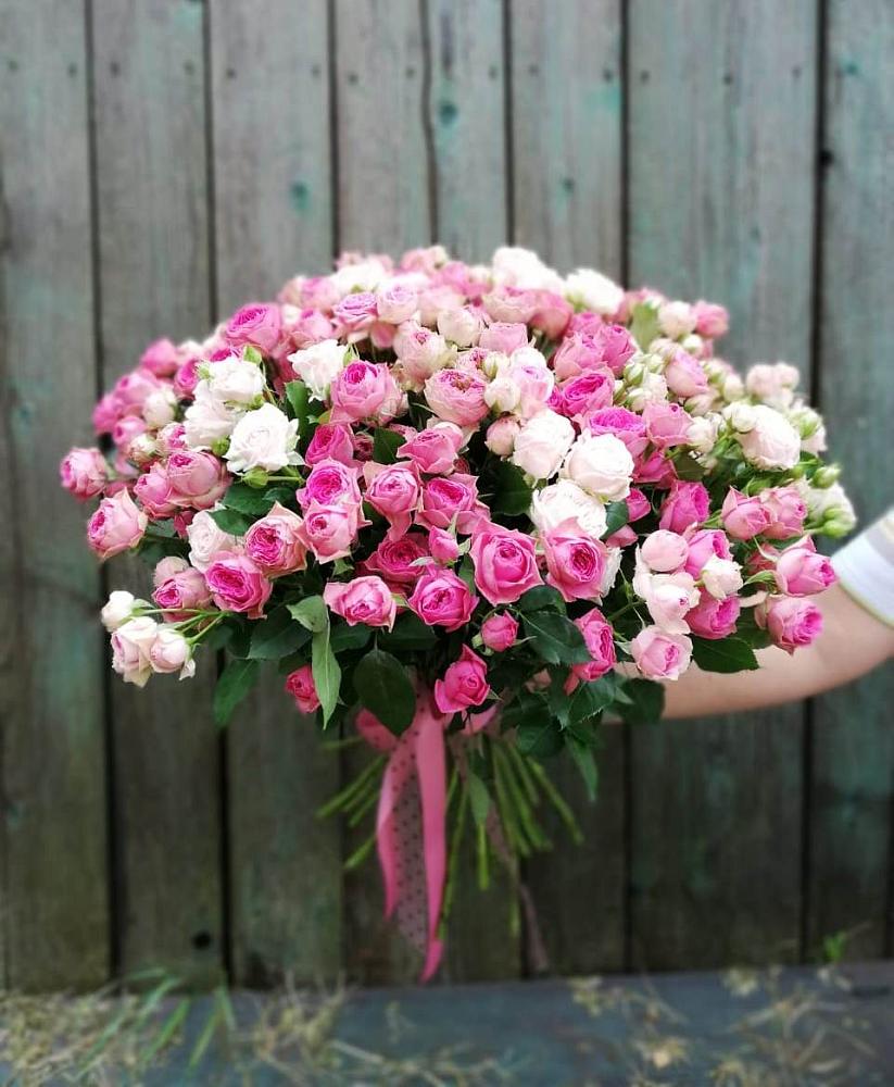 Букет Розовые кустовые розы Натали и Лав Лидия в Кургане