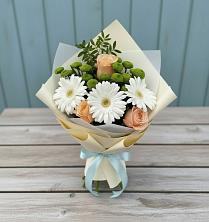 Букет цветов из:  Герберы, Розы и Хризантемы в Кургане