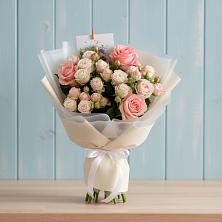 Букет цветов из:  Розы в Кургане