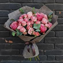 Букет цветов из:  Розы в Кургане