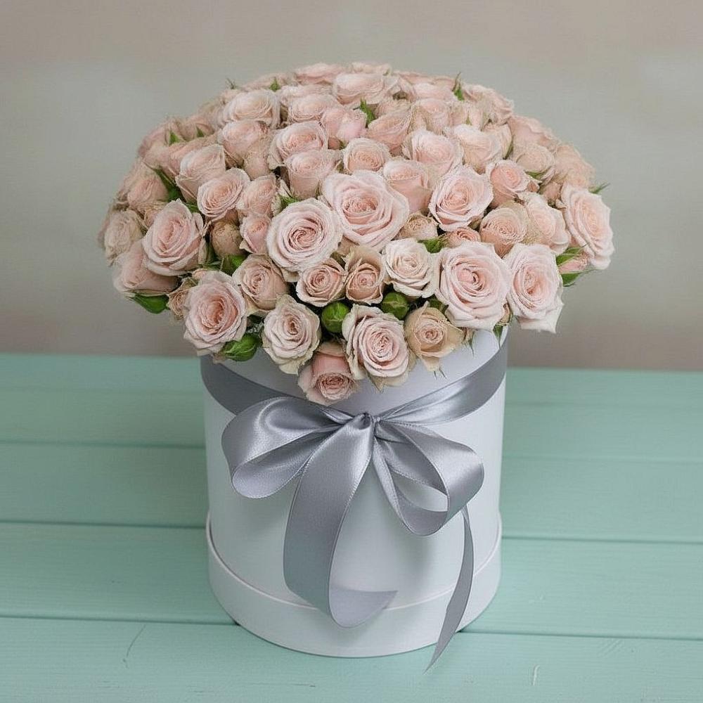 Цветочная композиция из Розы в шляпной коробке в Кургане